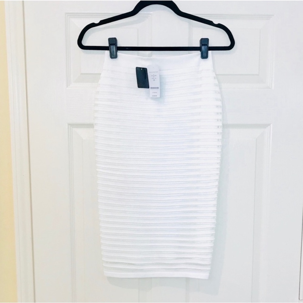 BEBE LUXURY SKIRT